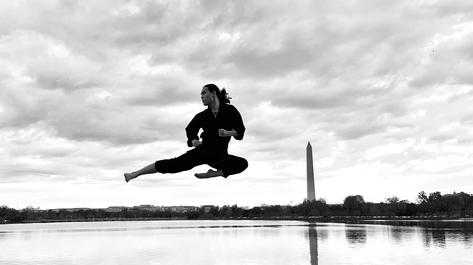 Jump side kick image